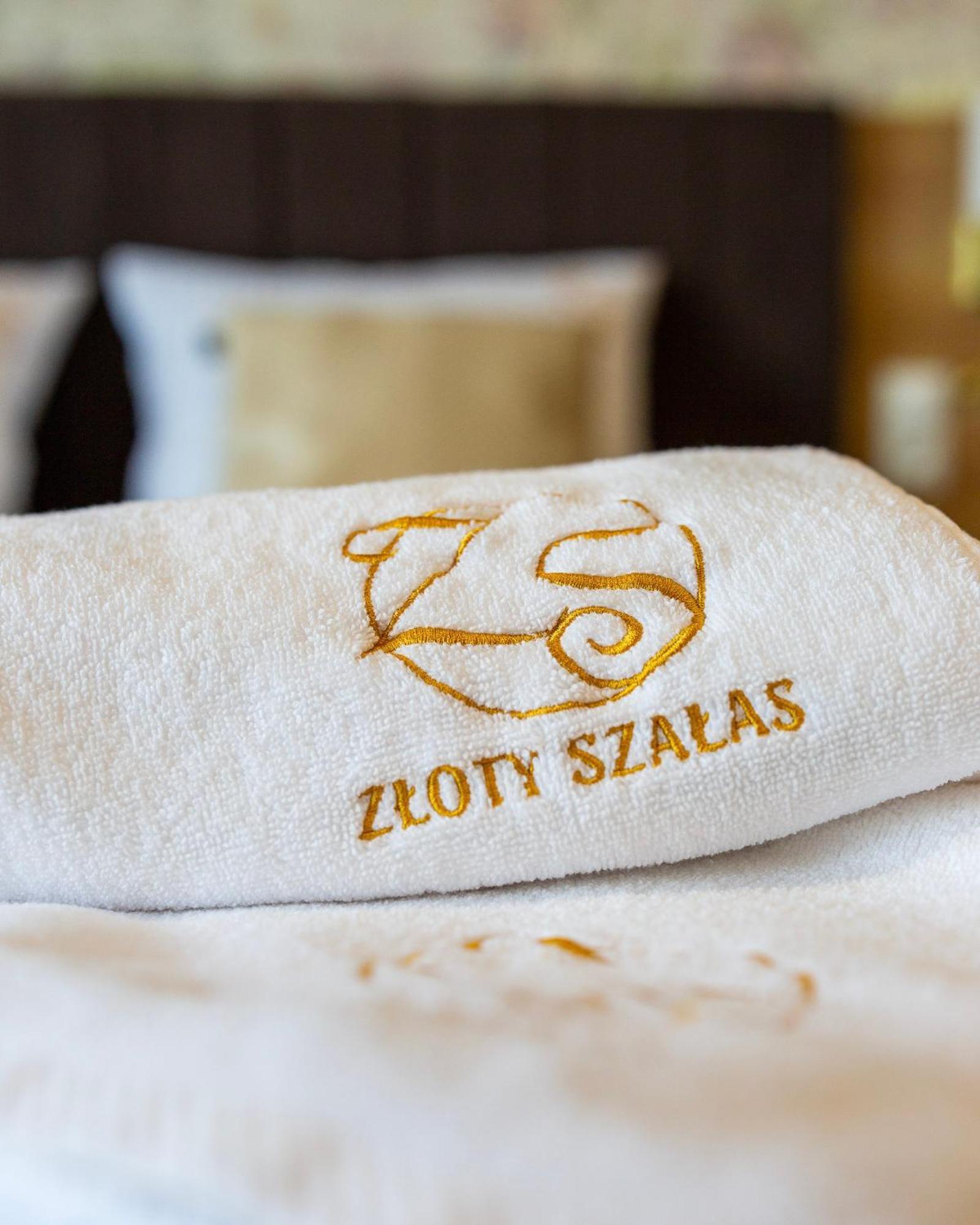 Zloty Szalas Zarzecze  Bagian luar foto